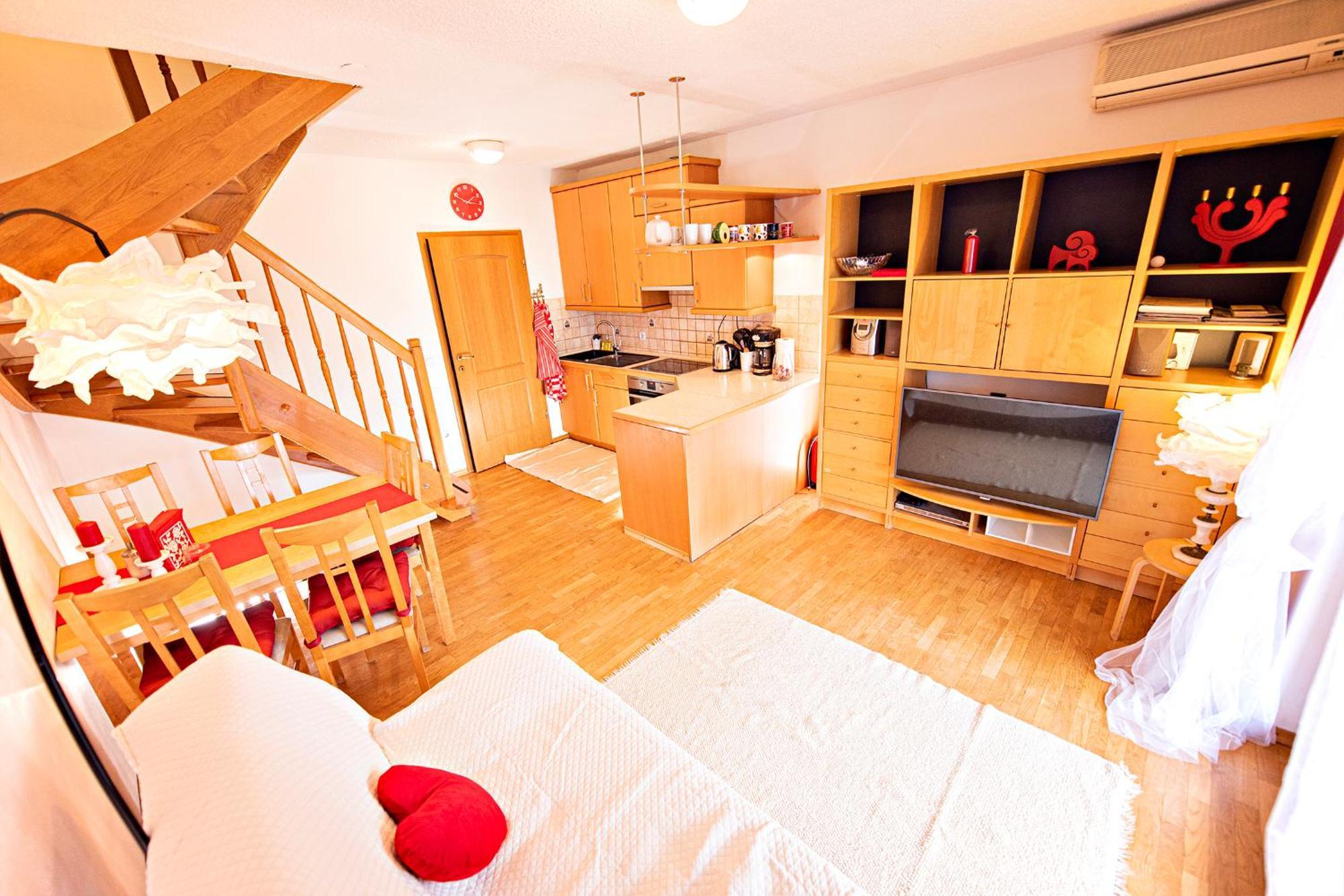 Heart Apartment